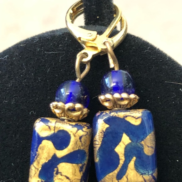 Cobalt and bright gold set: necklace and earrings - Picture 3 of 6